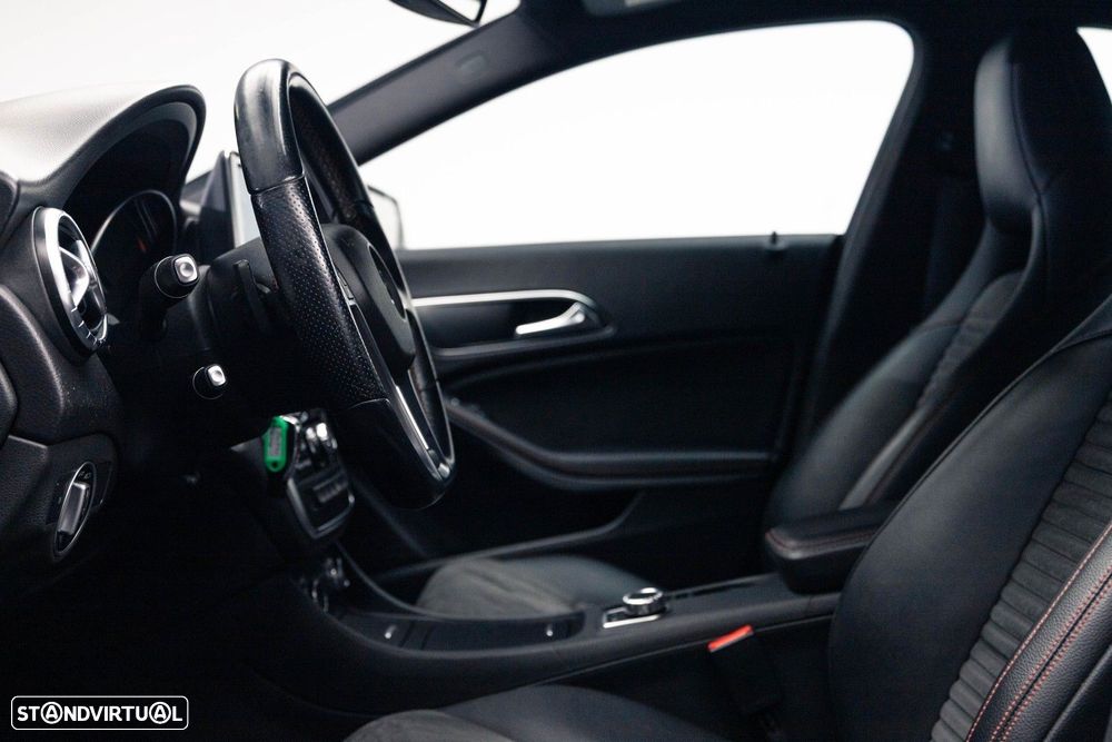 Mercedes-Benz CLA 220 CDi AMG Line Aut. - 18