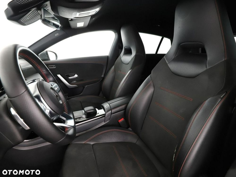 Mercedes-Benz CLA 250 e PHEV AMG Line 8G-DCT - 14