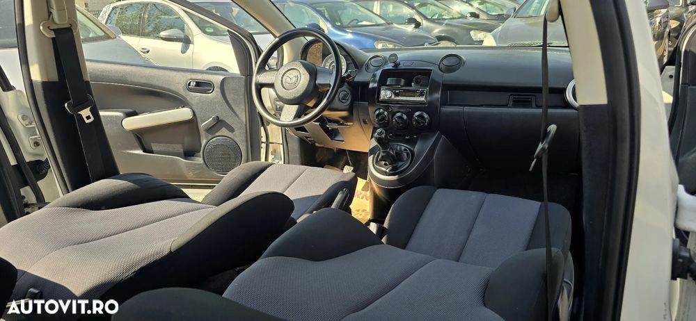 Mazda 2 1.3 90th Anniversary - 7