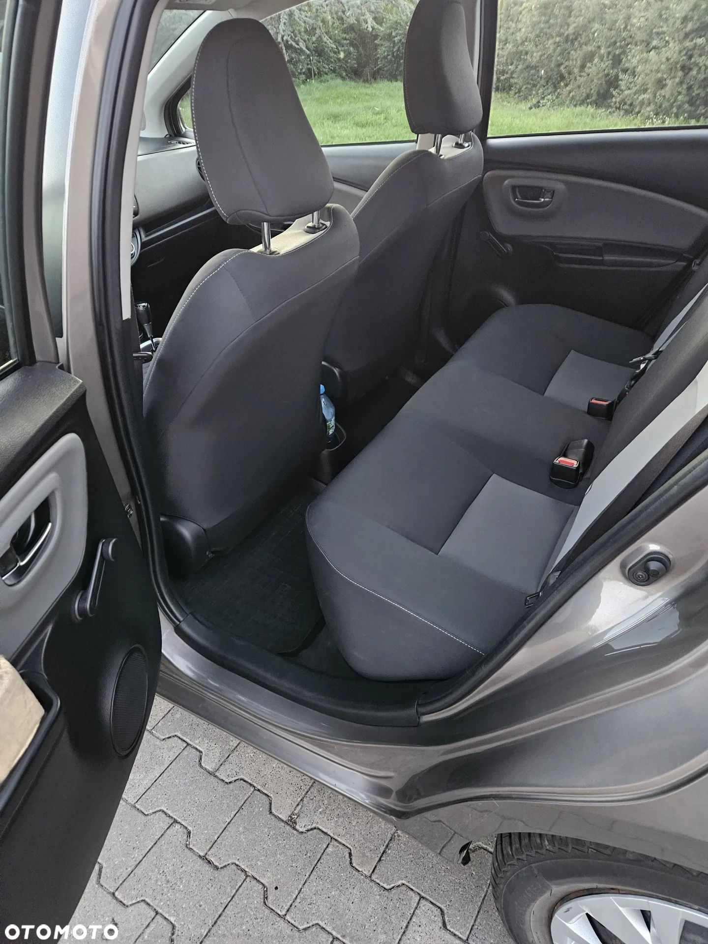 Toyota Yaris 1.5 Premium CVT - 8