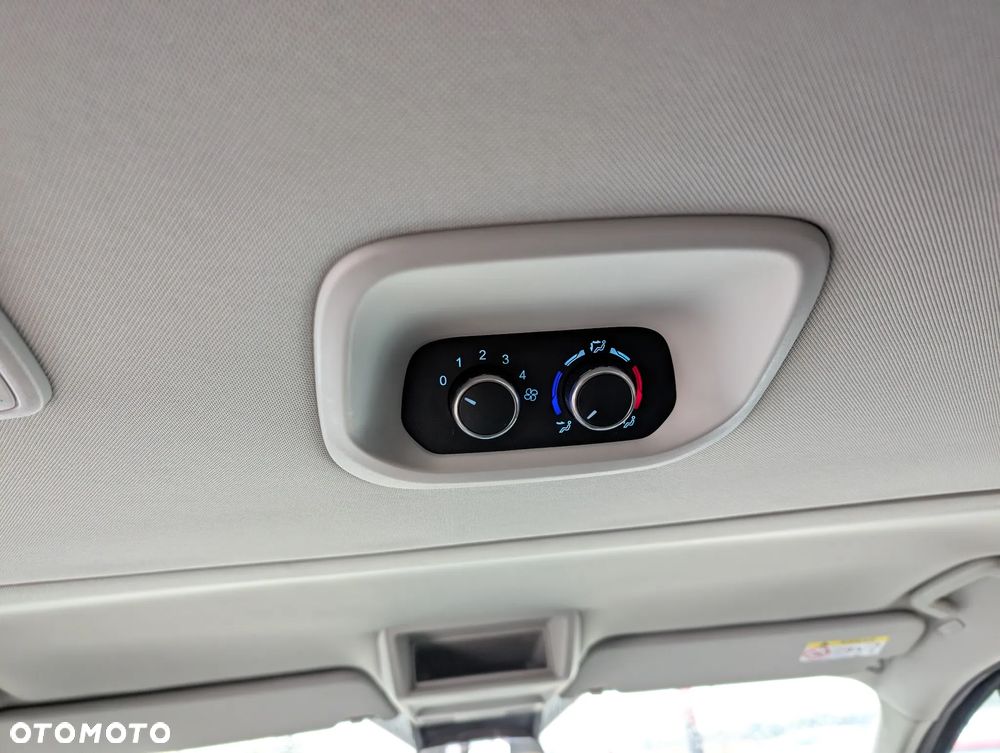 Ford Tourneo Custom 320 L2H1 VA Autm Titanium X - 21