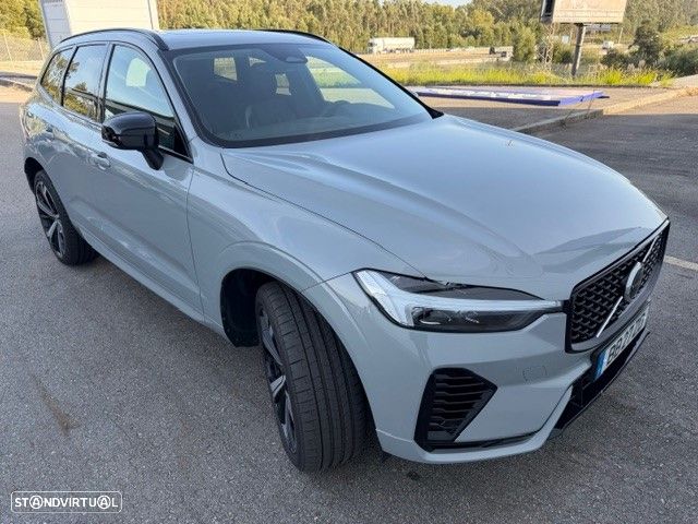 Volvo XC 60 2.0 T6 PHEV Plus Dark AWD - 32