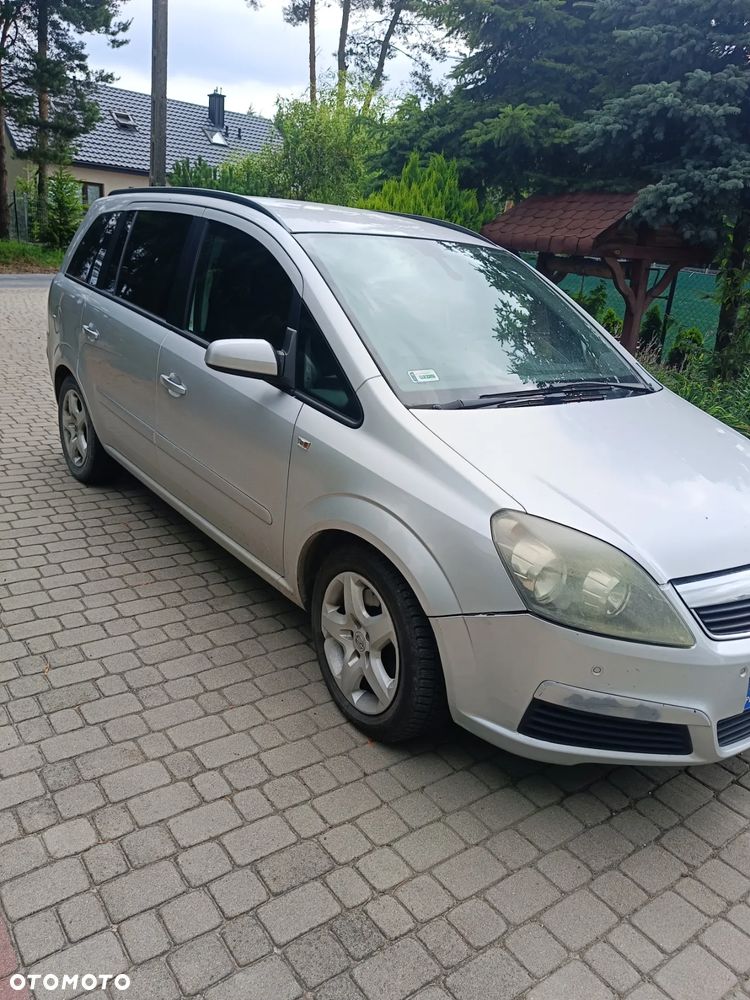 Opel Zafira - 12