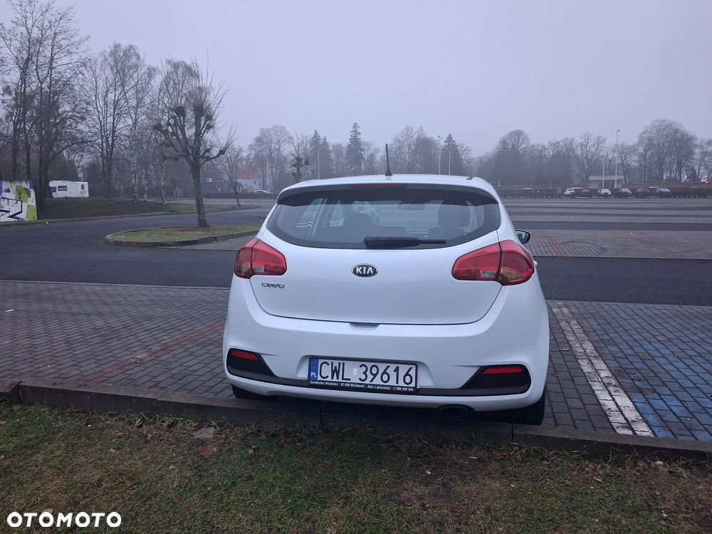 Kia Ceed 1.4 CVVT Spirit - 4