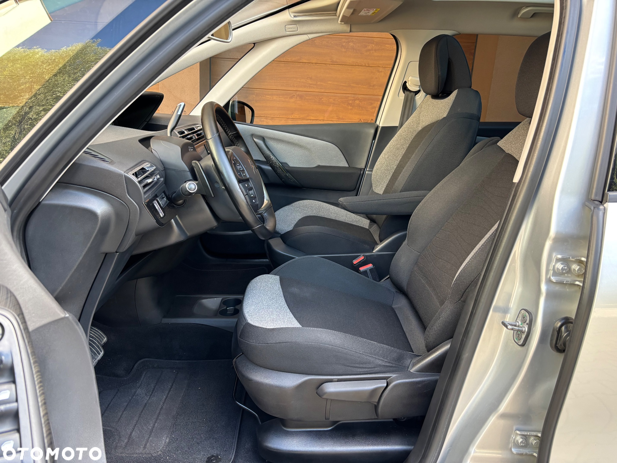Citroën C4 Grand Picasso 2.0 BlueHDi MoreLife S&S EAT6 - 26