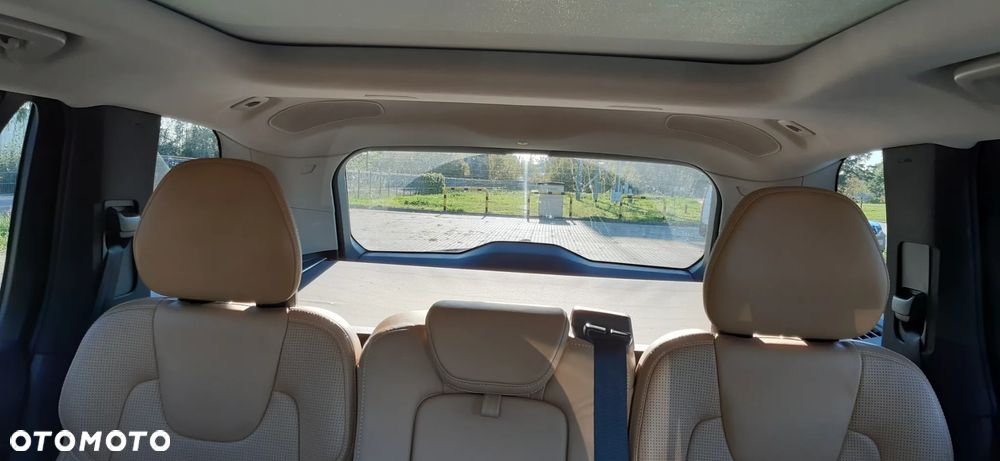 Volvo XC 90 - 26