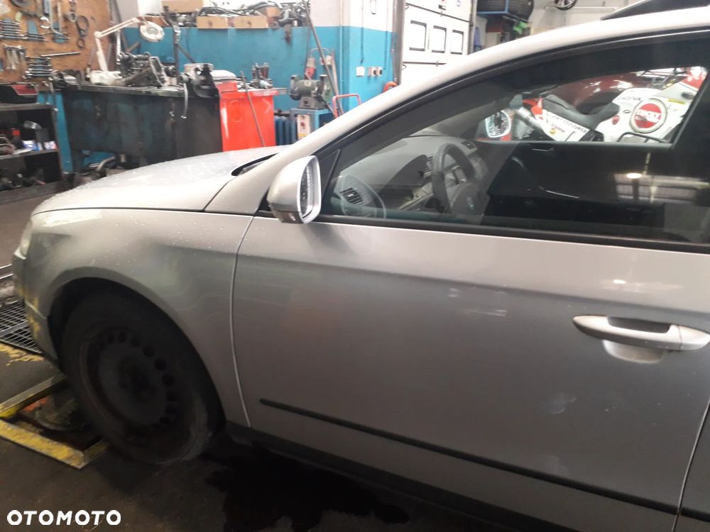 Volkswagen Passat 2.0 TDI DPF Comfortline - 3