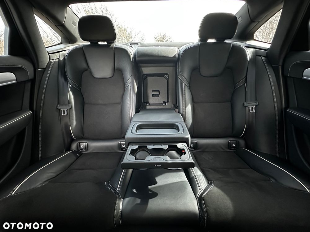 Volvo S90 D4 R-Design - 35