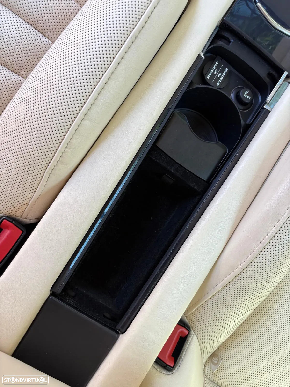 Porsche Panamera 4 E-Hybrid - 46