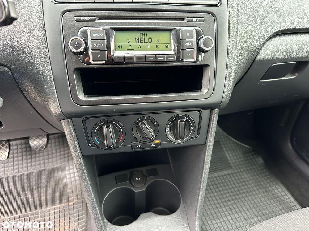 Volkswagen Polo - 13