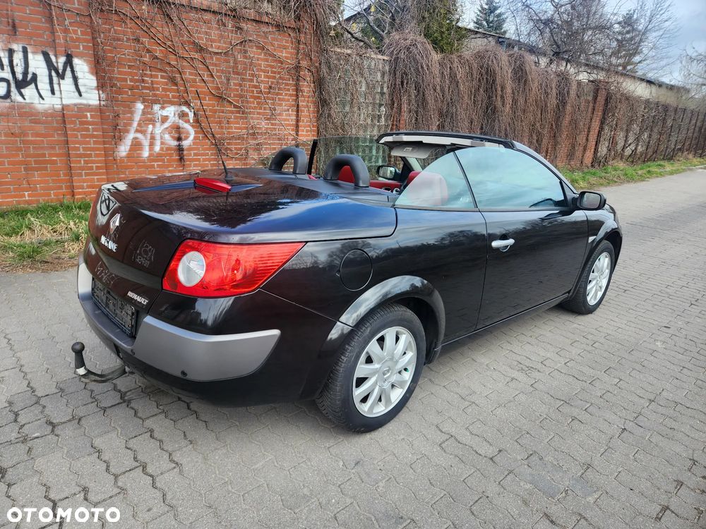 Renault Megane 1.6 Authenique - 17