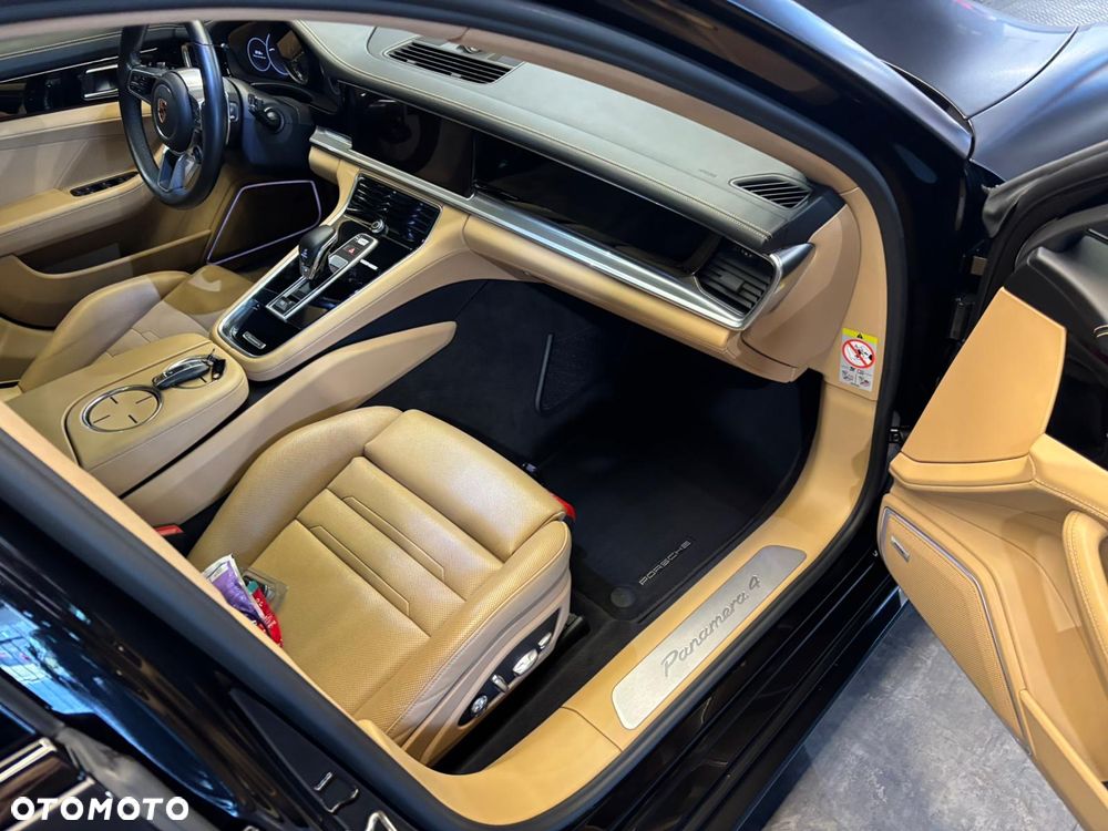 Porsche Panamera 4 E-Hybrid - 9