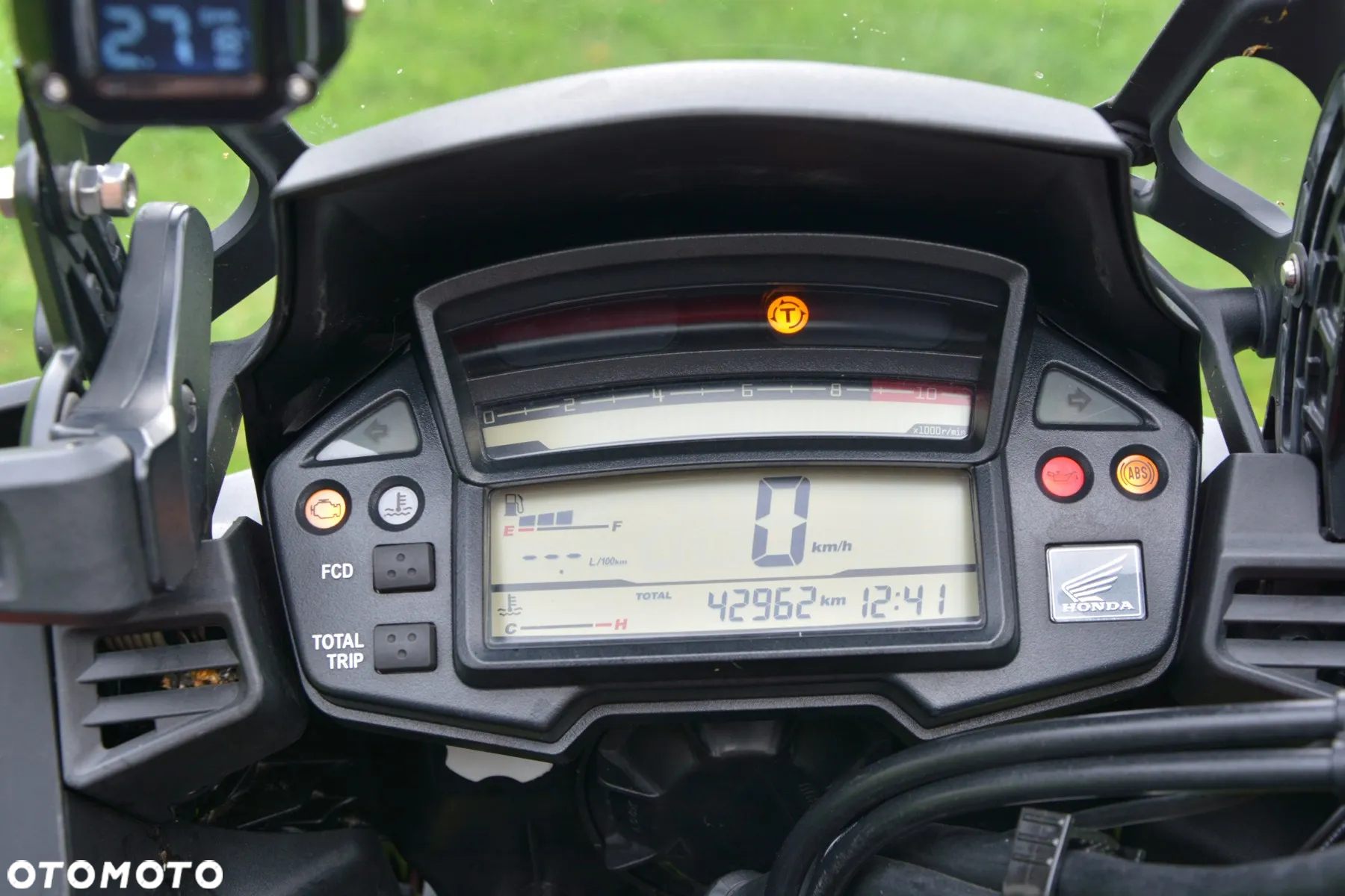 Honda VFR - 16