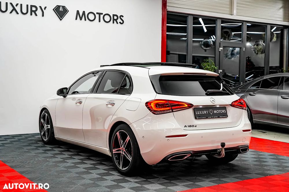 Mercedes-Benz A 180 d 7G-DCT Progressive - 11