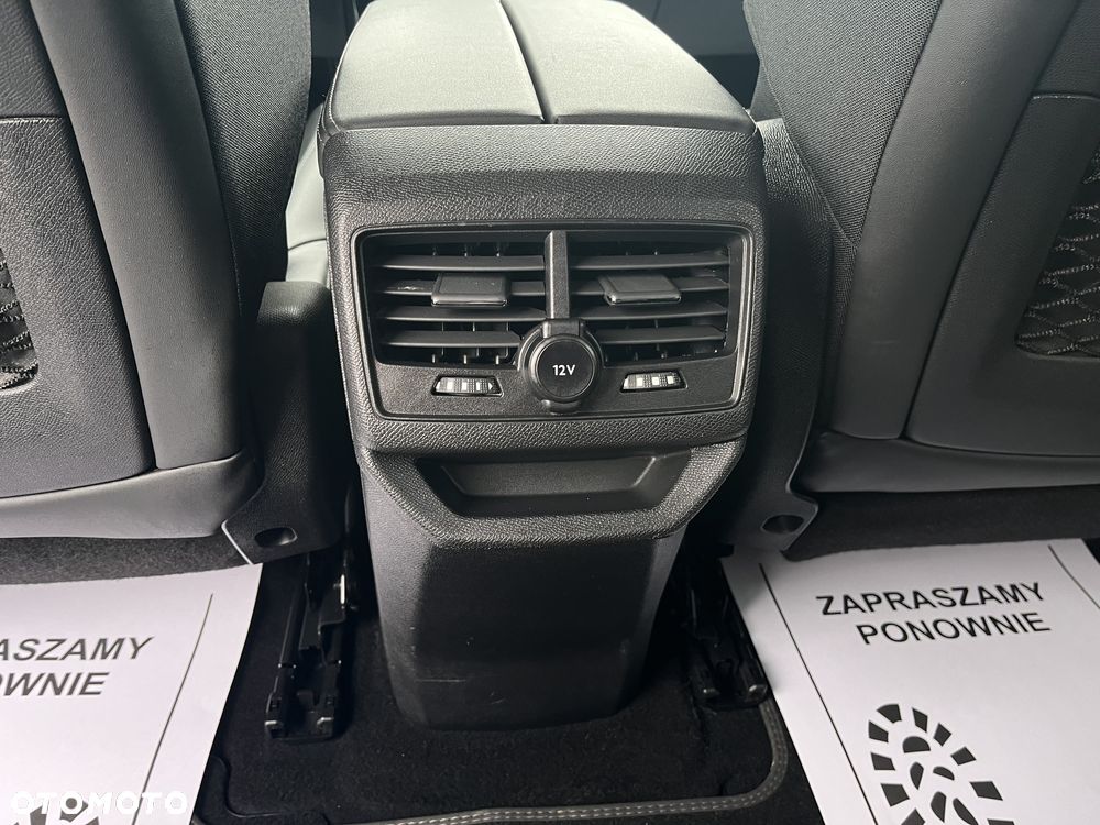 Peugeot 5008 1.5 BlueHDi Allure S&S EAT8 - 22