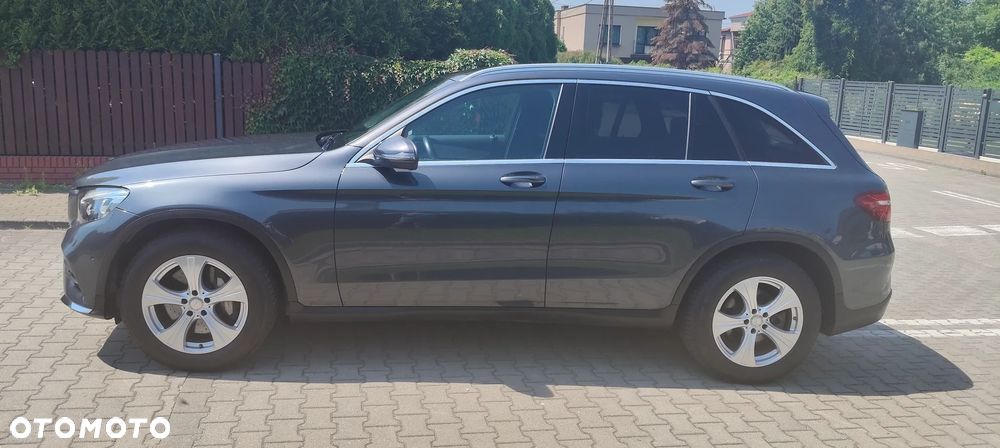 Mercedes-Benz GLC 250 d 4Matic 9G-TRONIC AMG Line - 9