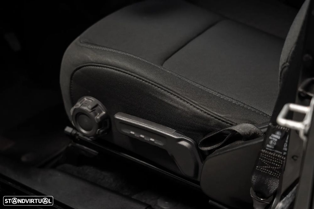 Jeep Wrangler Unlimited 2.0 TG 4xe Sahara - 28