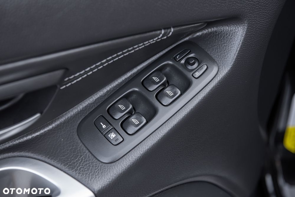 Volvo XC 90 D5 Executive - 16