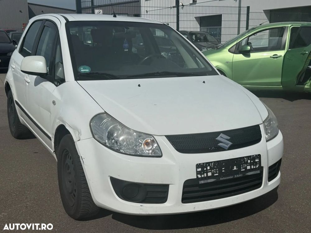 Dezmembrez Suzuki SX4 - 1