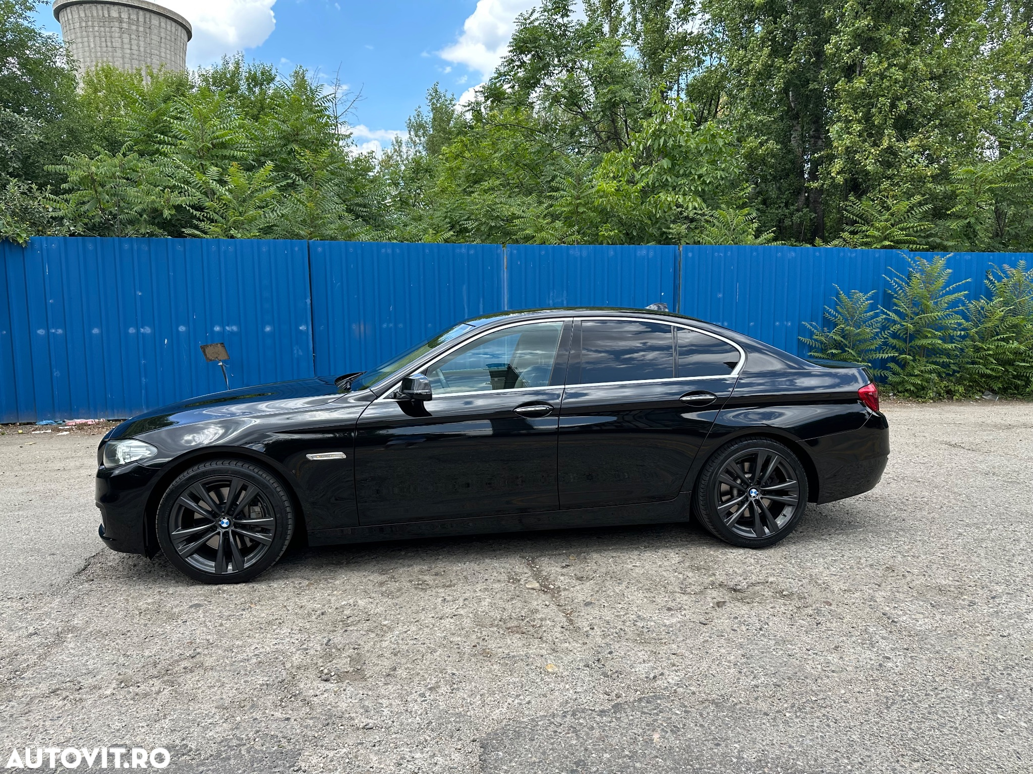 BMW Seria 5 525d xDrive AT - 4