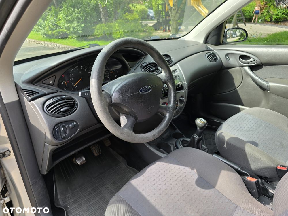 Ford Focus 1.6 Comfort - 15