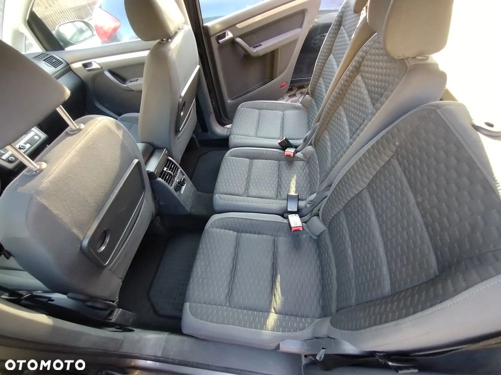 Volkswagen Touran 1.9 TDI - 23