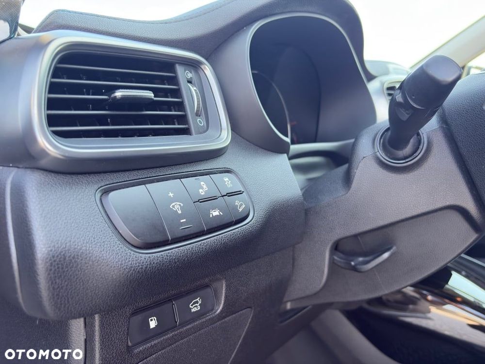 Kia Sorento - 14