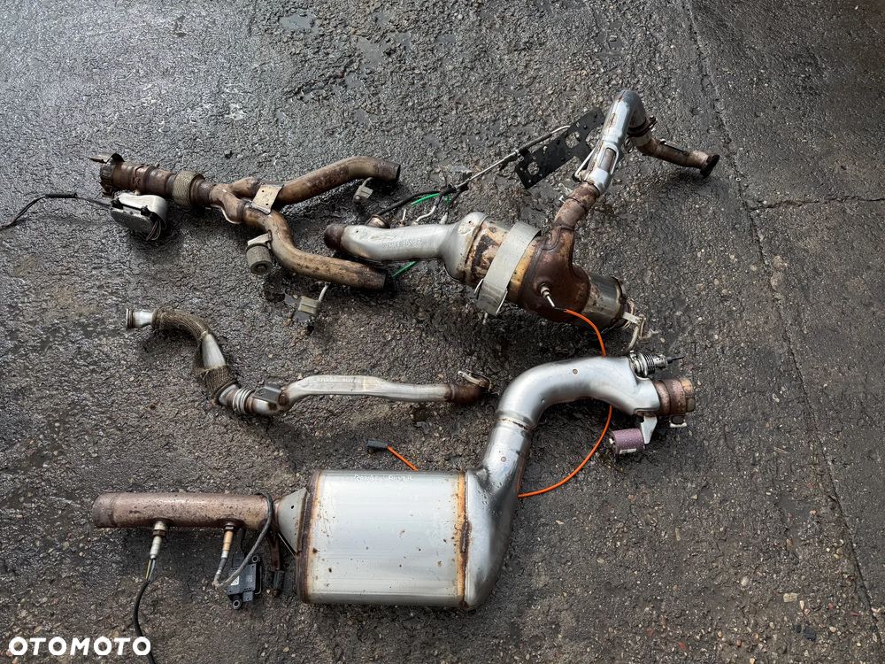 Range Rover Velar 3,0DT 306KM 17- katalizator DPF 01674140/82412370 - 1