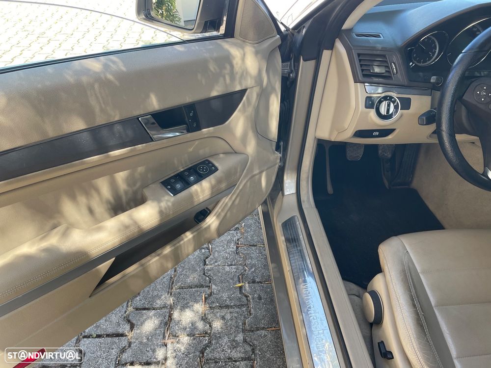 Mercedes-Benz E 220 - 30