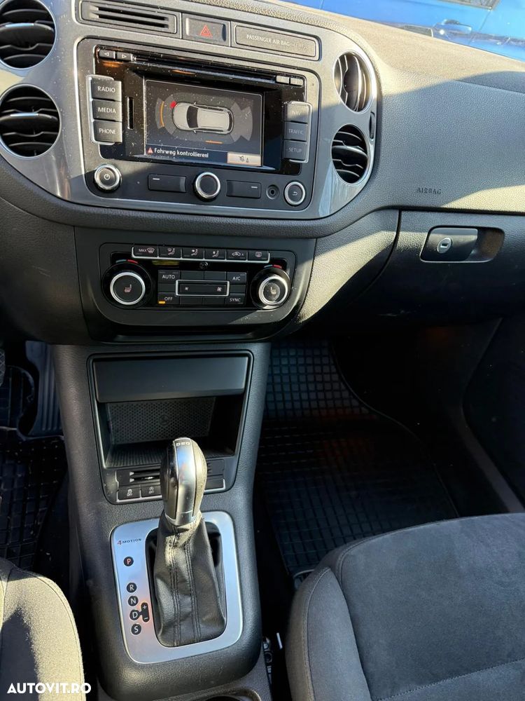 Volkswagen Tiguan 2.0 TDI 4Motion DSG Sport & Style - 8