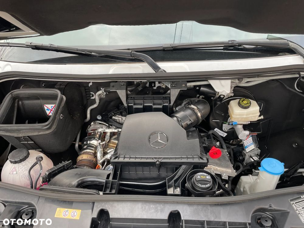 Mercedes-Benz Sprinter - 15