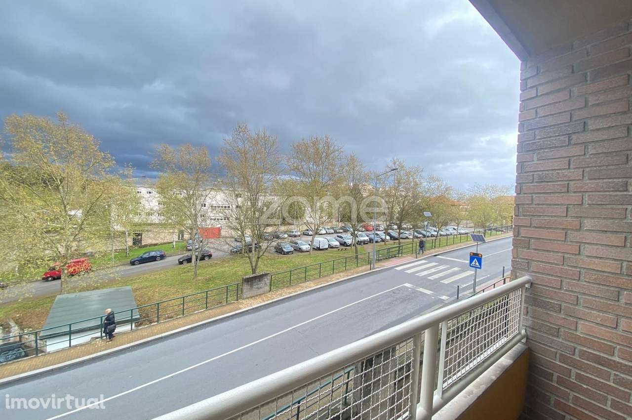 Apartamento Renovado T3 com Vista Panorâmica em Chaves - Grande imagem: 5/16