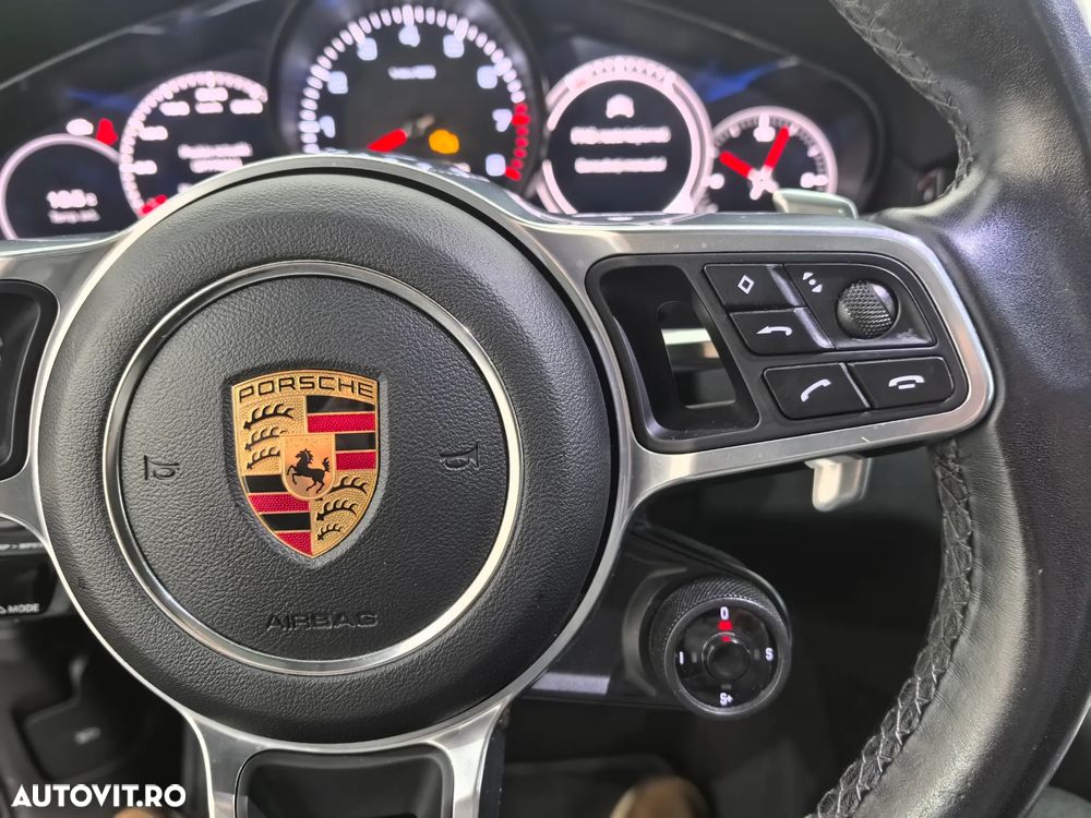 Porsche Cayenne Coupe - 16