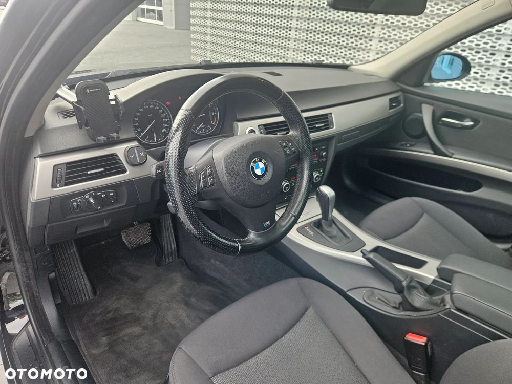 BMW Seria 3 318i - 12