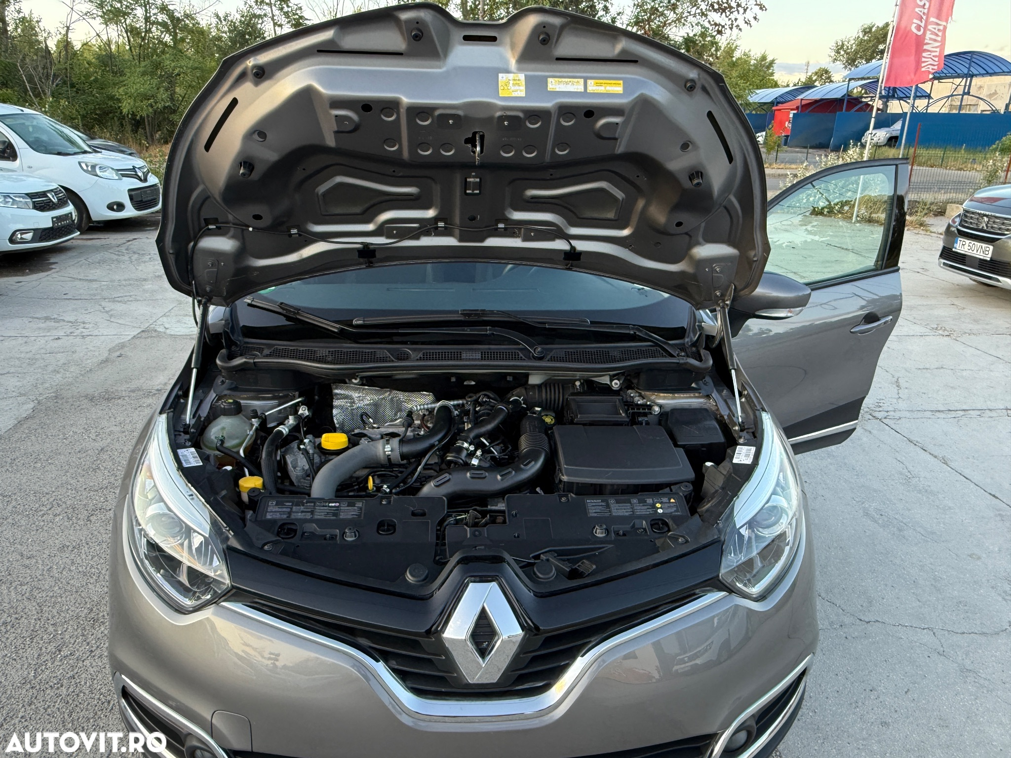 Renault Captur ENERGY TCe EDC Intens - 16