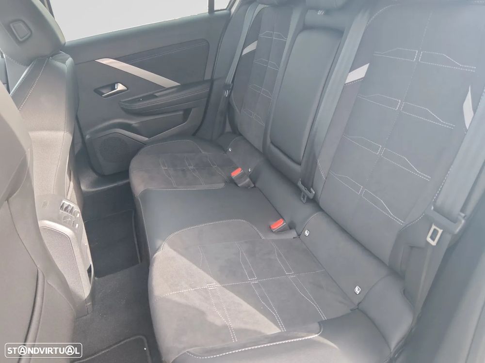 Opel Astra 1.5 D GS Aut. - 15