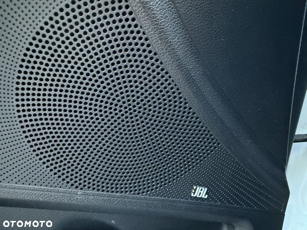 Kia XCeed 1.5 T-GDI OPF JBL Sound Edition - 18