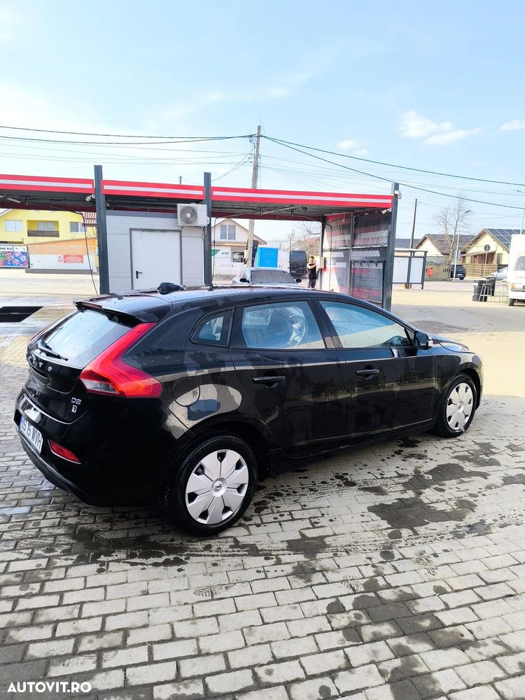 Volvo V40 D2 Aut. Kinetic - 2