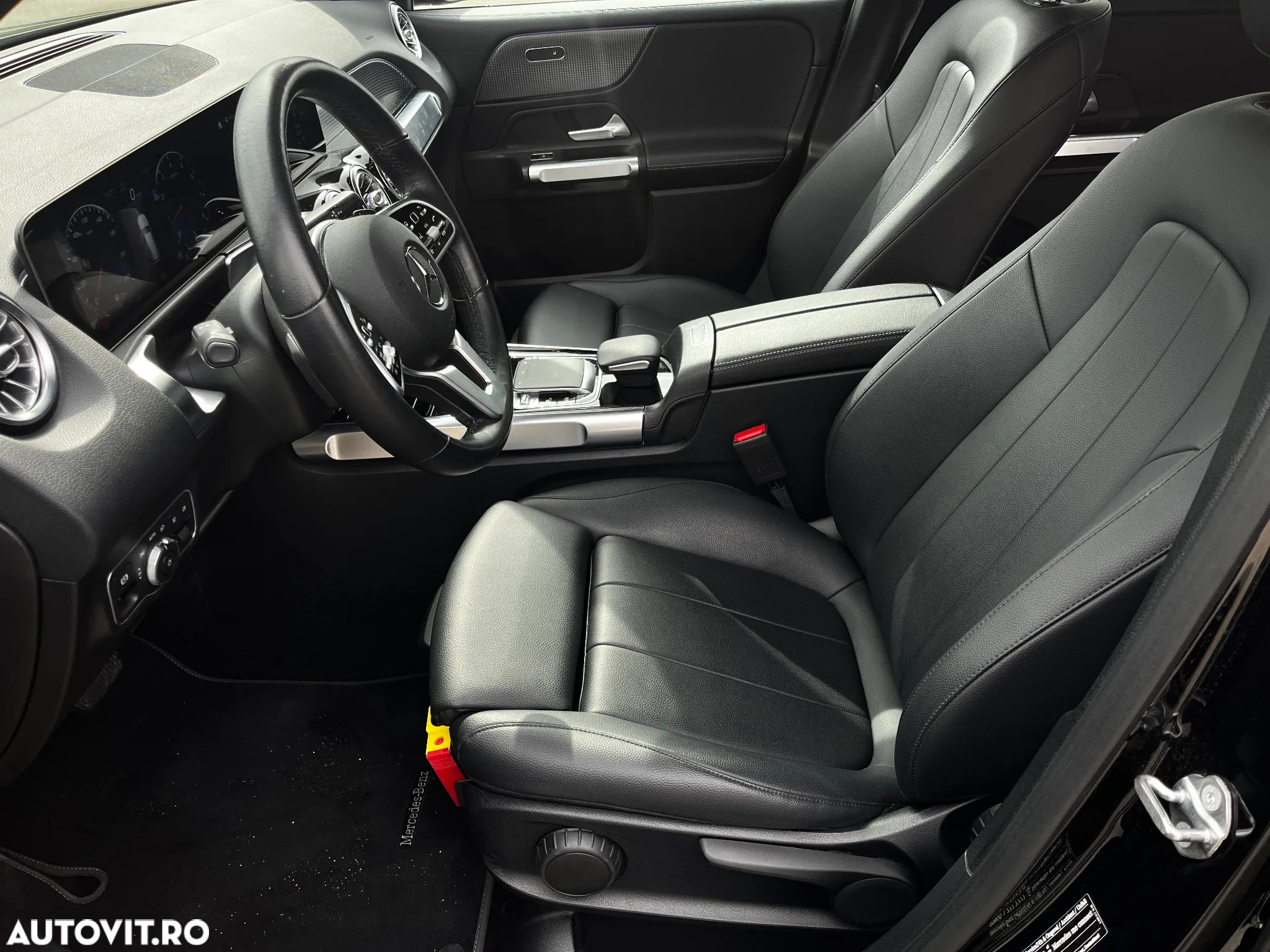 Mercedes-Benz GLB 250 4Matic 8G-DCT AMG Line - 10