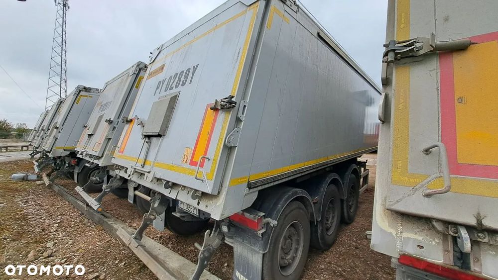 Wielton NW-3 / waga 6,2t / poj. 38m3 / elek. dach / Teflon / 20 naczep r.2022 - 3