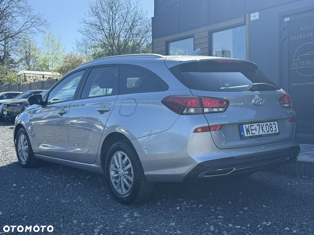 Hyundai i30 1.0 T-GDI Classic + - 8