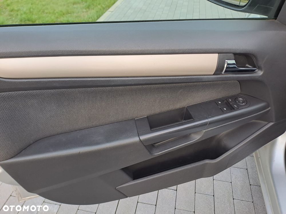 Opel Astra 1.4 - 10