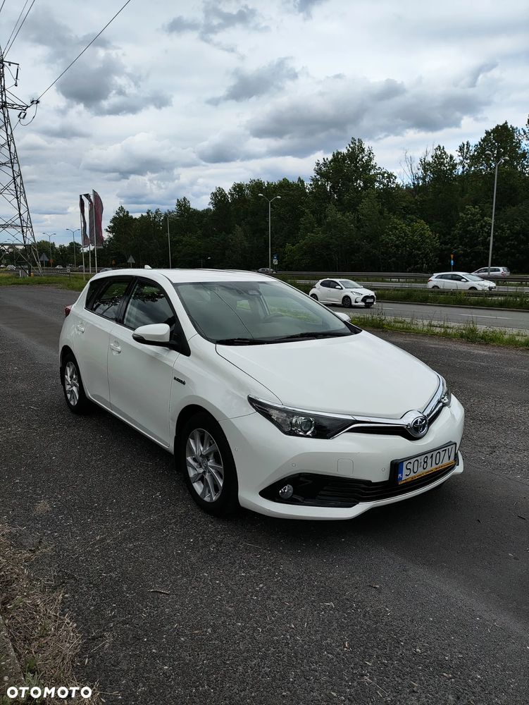 Toyota Auris - 1