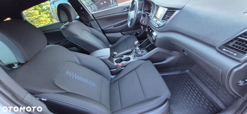 Hyundai Tucson blue 1.6 GDi 2WD Passion - 16