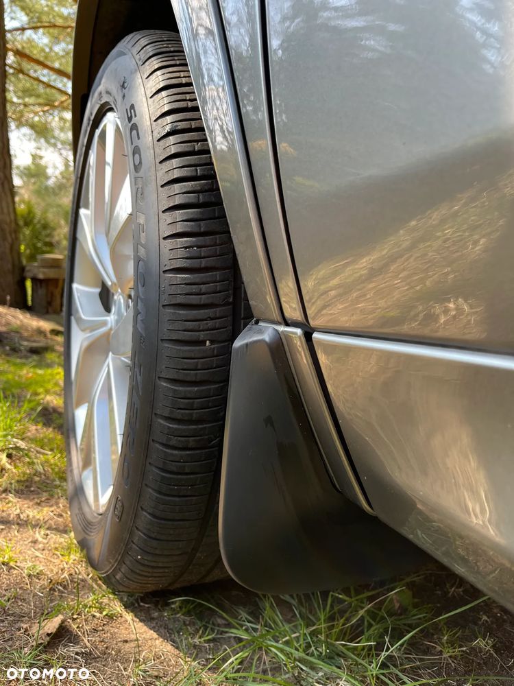 Land Rover Discovery Sport 2.0 D165 mHEV Dynamic SE - 21