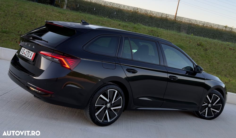 Skoda Octavia 2.0 TDI DSG Sportline - 33