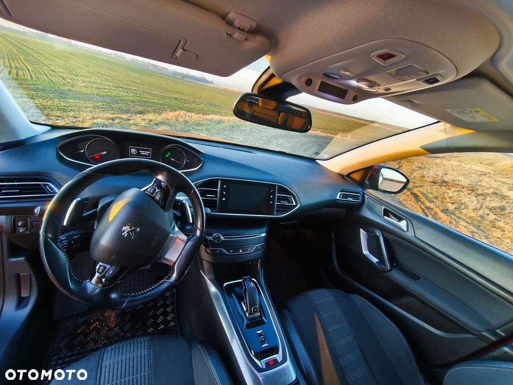 Peugeot 308 1.2 PureTech GPF Allure S&S EAT8 - 2