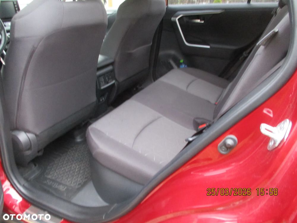 Toyota RAV4 - 9