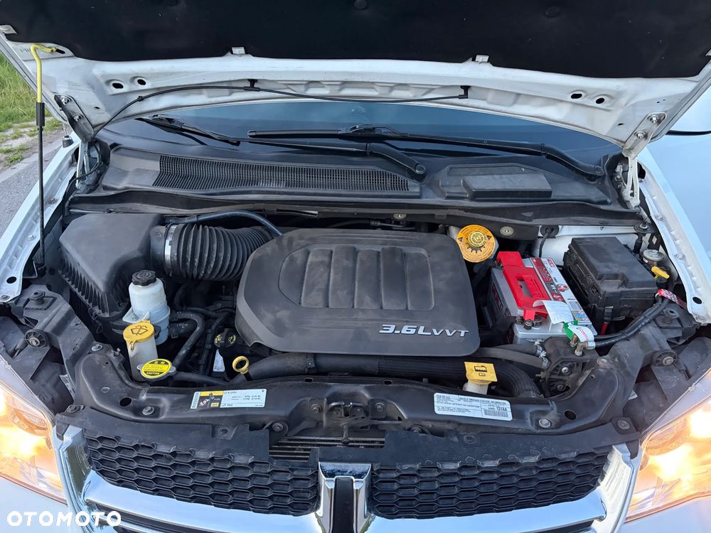 Dodge Grand Caravan - 18