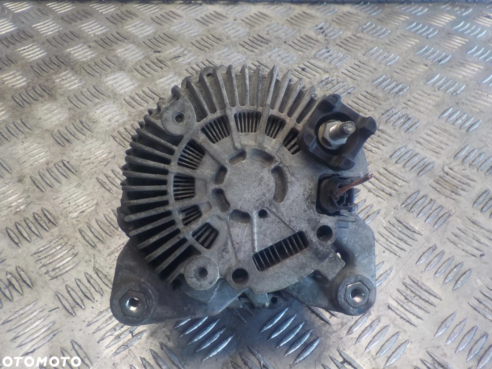 RENAULT LAGUNA III 2.0 DCI ALTERNATOR 8200960536 - 1